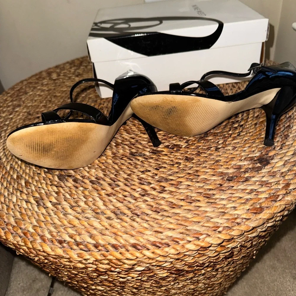 Nine West Black Patent T-Strap Sandals - Picture 4 of 4